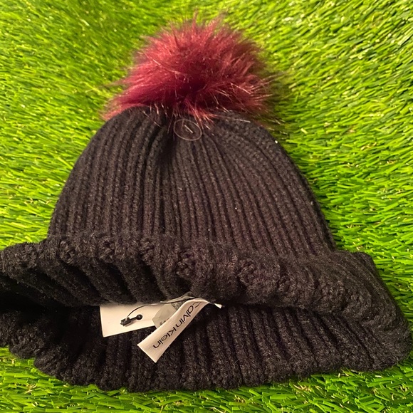 Beanie hat NWT. - Picture 4 of 14
